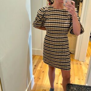 Neutral Bubble Sleeve Dress